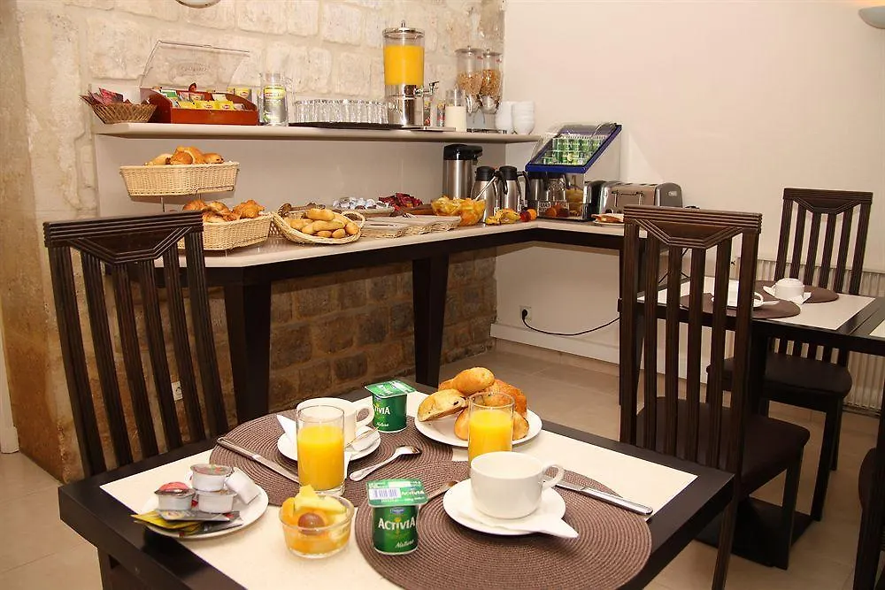 ***  Hotel Andre Latin Paris France